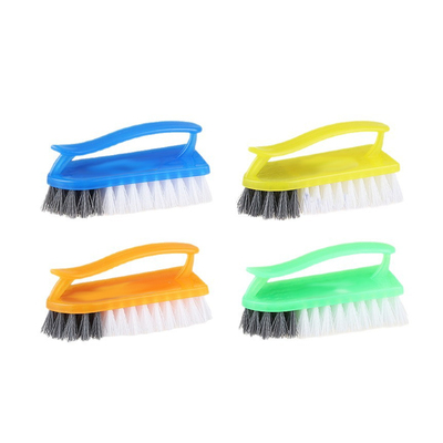 PLASTIC BRUSH